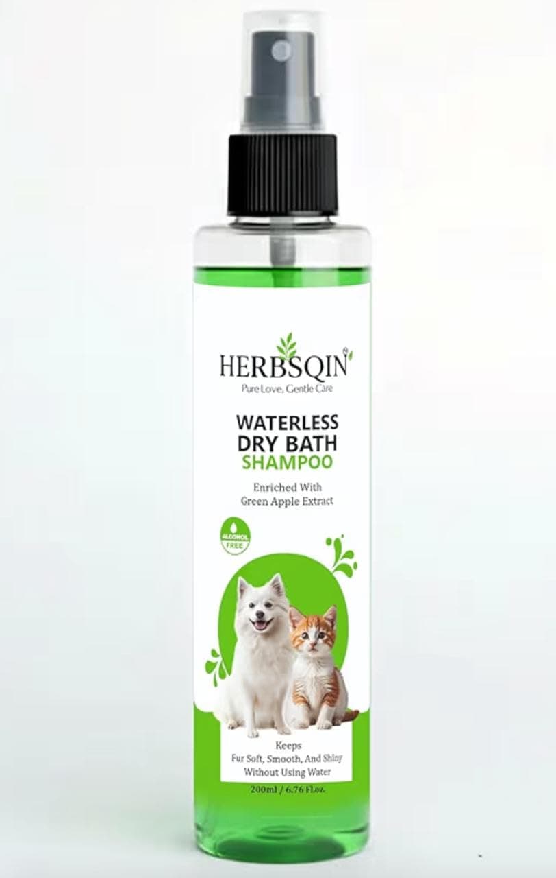 Pet Dry Bath Shampoo 200 ml | for Dogs, Cats and Pups of All Breeds | Quick No Rinse Cleanser | Green Apple Extract | Waterless Antibacterial & Antifungal | Odour Control | Easy Groom | HERBSQIN